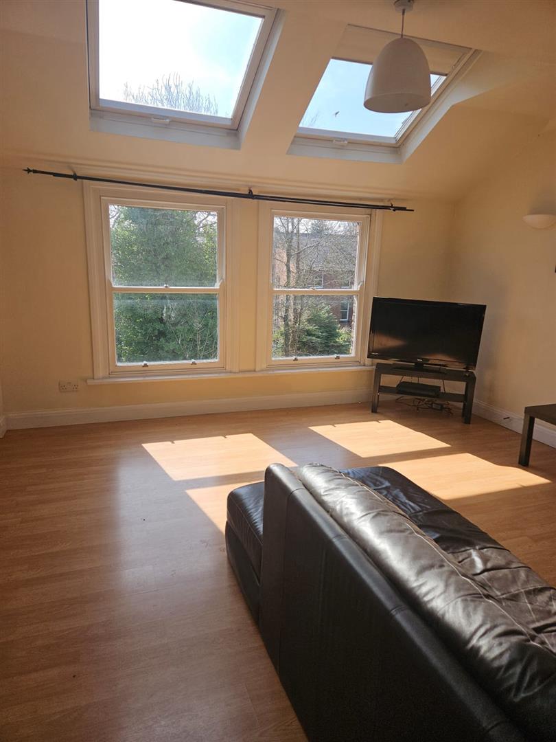 4 bed property in 38 Croxteth Road, Liverpool